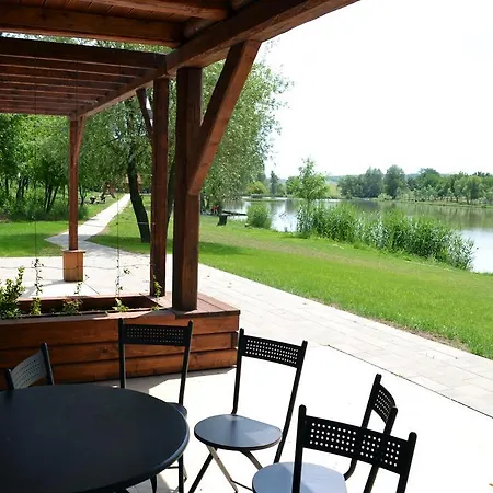 Sombereki Horgaszto - Ronkhaz Apartament *
